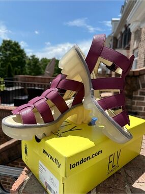 Fly London Women’s Strappy Sandal in Plum,  Translucent Platform NWT size 37.